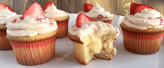 Strawberry Lemon Pound Cake Cupcakes